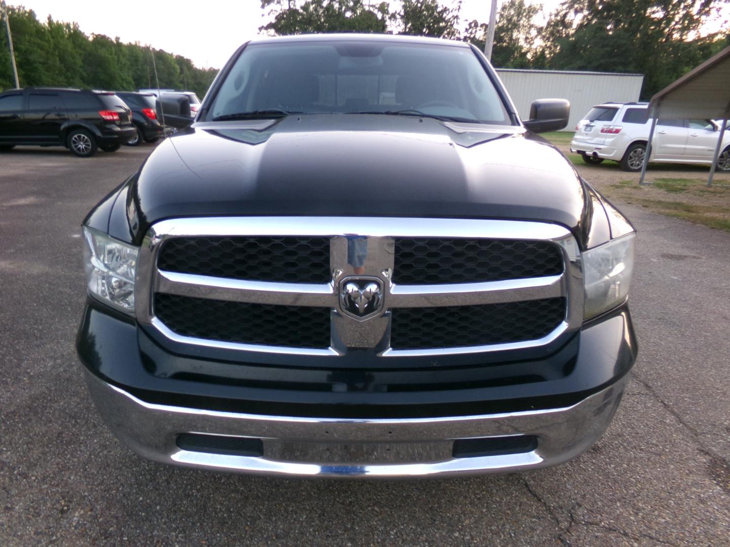 2013 Black /Gray RAM 1500 SLT (1C6RR7LG6DS) with an 3.6L engine, 6-speed automatic transmission, located at 401 First NE, Bearden, AR, 71720, (870) 687-3414, 33.726528, -92.611519 - Photo#28